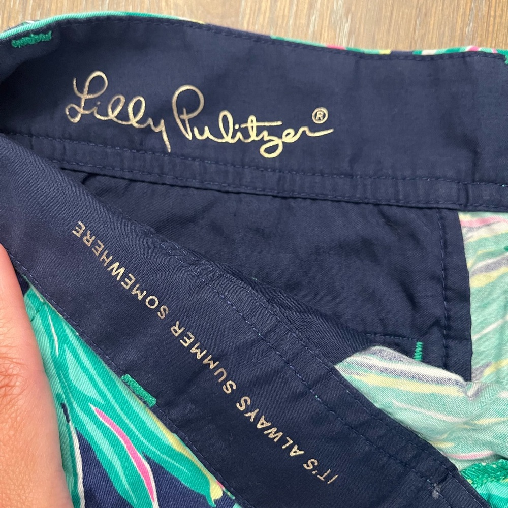 Lilly Pulitzer The Callahan Short, blue‎ and green tropical print, size 0, EUC - Picture 2 of 7